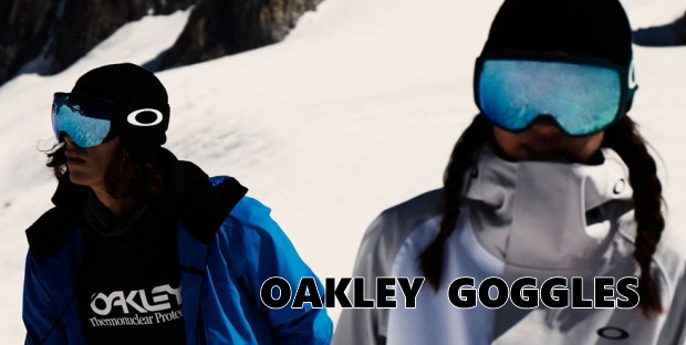 OAKLEY スノーゴーグル袋ケース付属になります